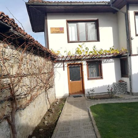 Guest House Terziiski Koprivștița Exterior foto