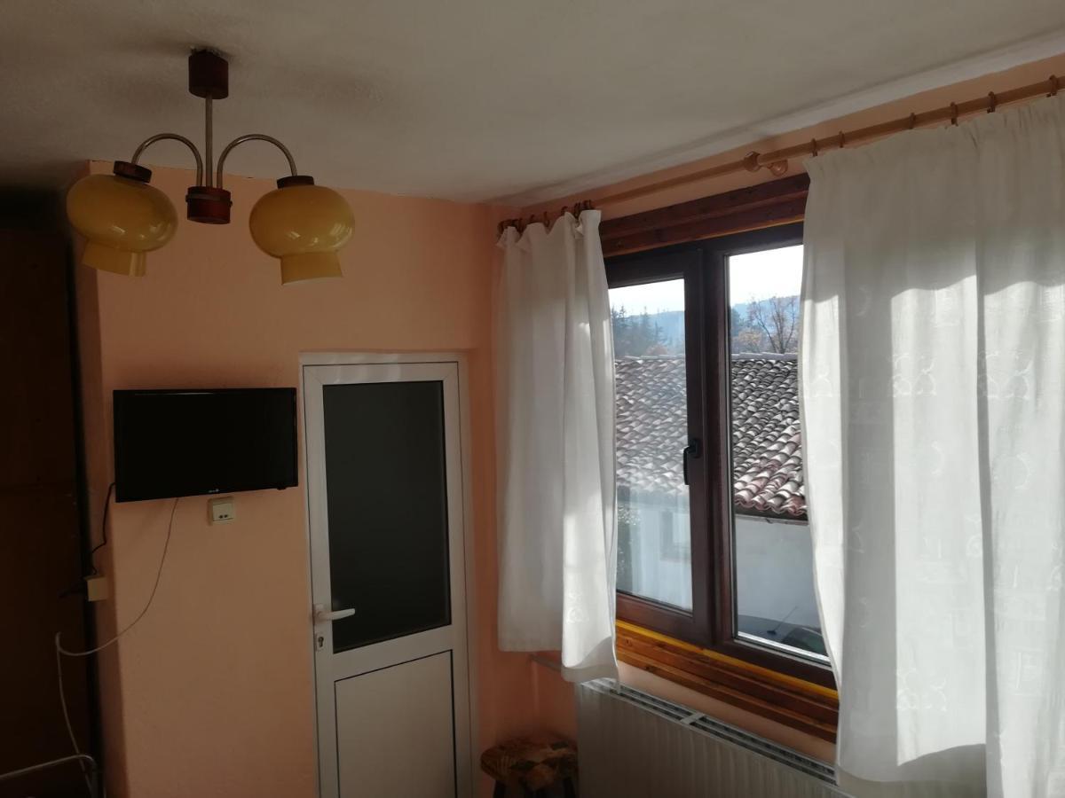 Guest House Terziiski Koprivștița Exterior foto